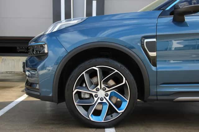 Lynk & Co 01 (2024) thumbnail 3