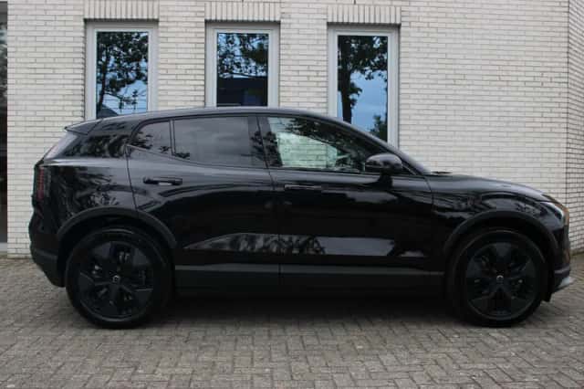 Volvo EX30 (2026) thumbnail 4