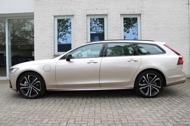 Volvo V90 (2025) thumbnail 4