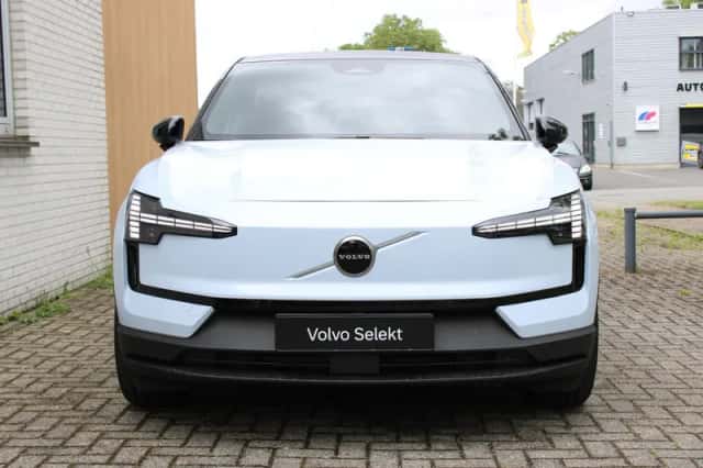 Volvo EX30 (2026) thumbnail 2