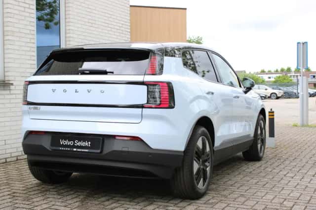 Volvo EX30 (2026) thumbnail 6