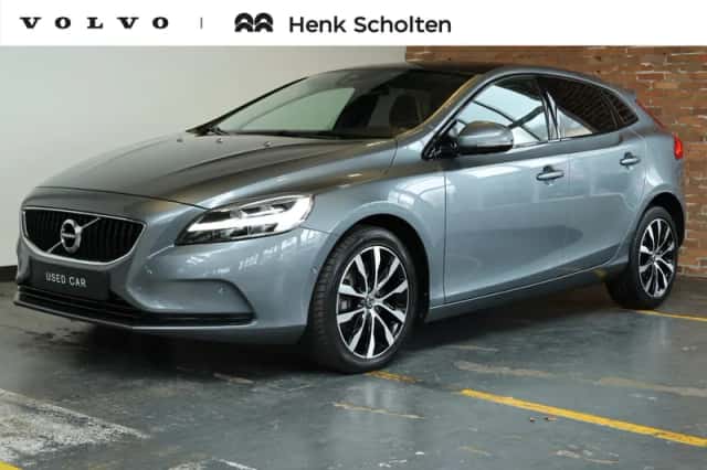 Volvo V40 (2018) thumbnail 1
