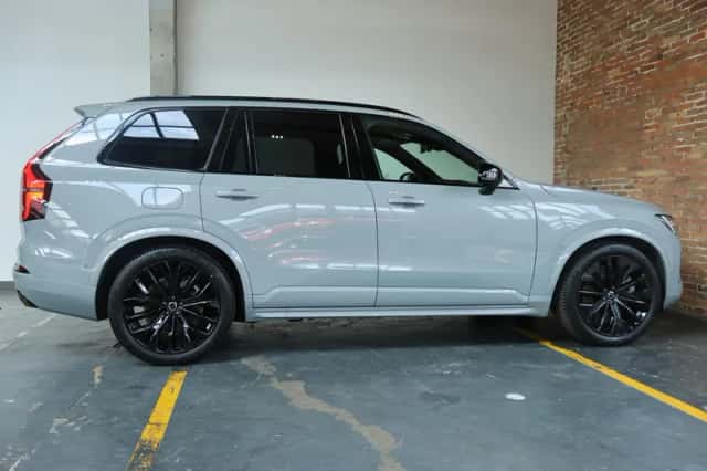 Volvo XC90 (2026) thumbnail 4