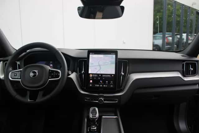 Volvo XC60 (2026) thumbnail 3