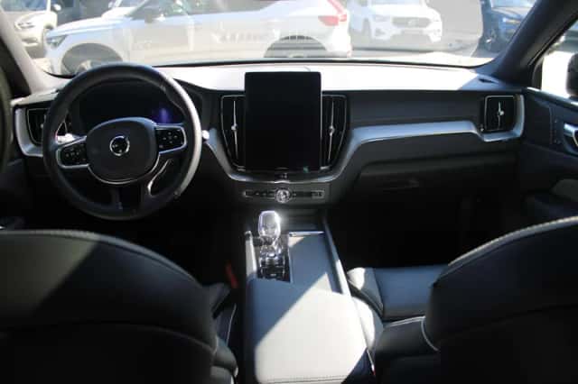 Volvo XC60 (2026) thumbnail 3