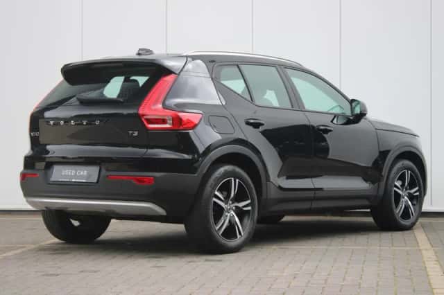Volvo XC40 (2019) thumbnail 2