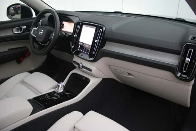 Volvo XC40 (2026) thumbnail 5