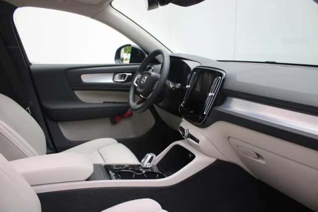 Volvo XC40 (2026) thumbnail 5