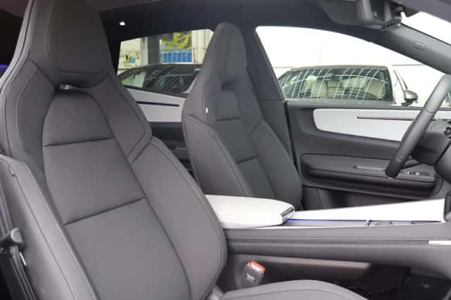 Polestar 4 (2026) thumbnail 2