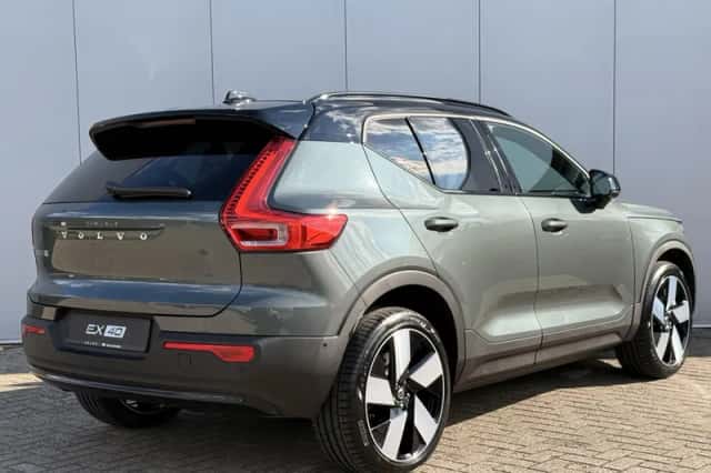 Volvo EX40 (2026) thumbnail 2