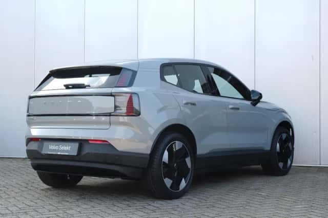Volvo EX30 (2025) thumbnail 2