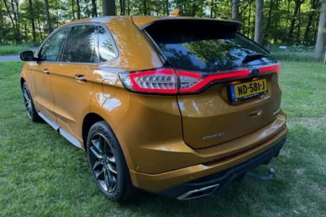 Ford Edge (2017) thumbnail 4