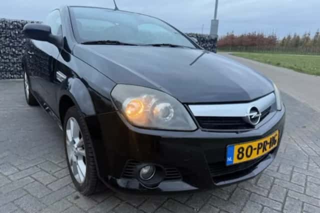 Opel Tigra (2004) thumbnail 1
