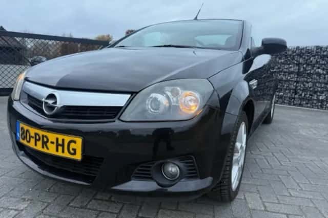 Opel Tigra (2004) thumbnail 2