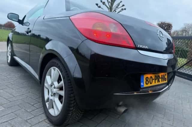 Opel Tigra (2004) thumbnail 3