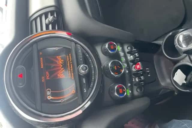 MINI Cooper (2015) thumbnail 5