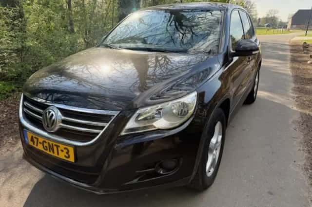 Volkswagen Tiguan (2008) thumbnail 1