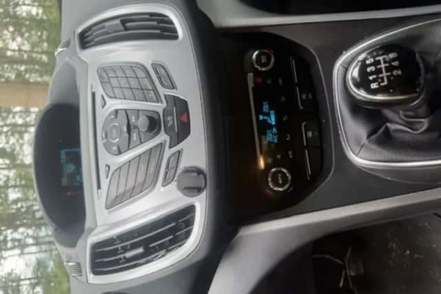 Ford C-Max (2014) thumbnail 4