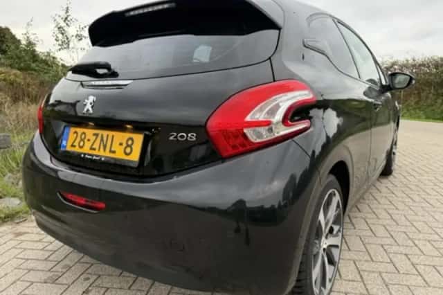 Peugeot 208 (2013) thumbnail 4