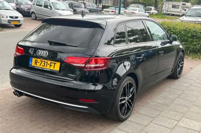 Audi A3 (2017) thumbnail 2