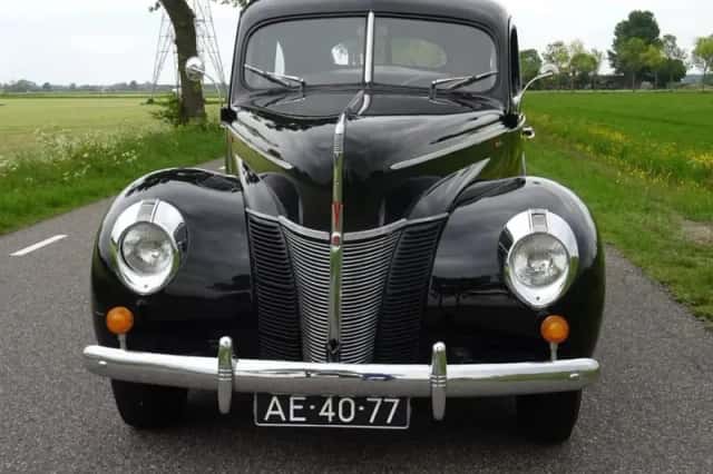 Ford Deluxe (1940) thumbnail 6