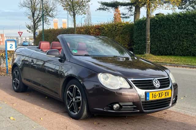 Volkswagen Eos (2007) thumbnail 1