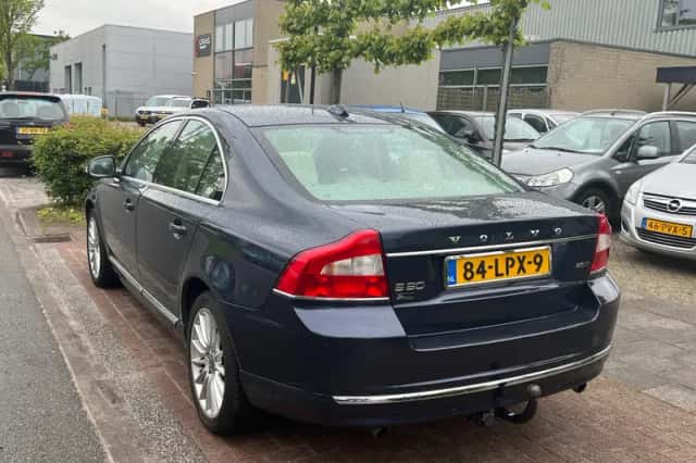 Volvo S80 (2010) thumbnail 4