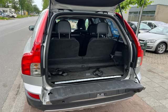 Volvo XC90 (2010) thumbnail 6