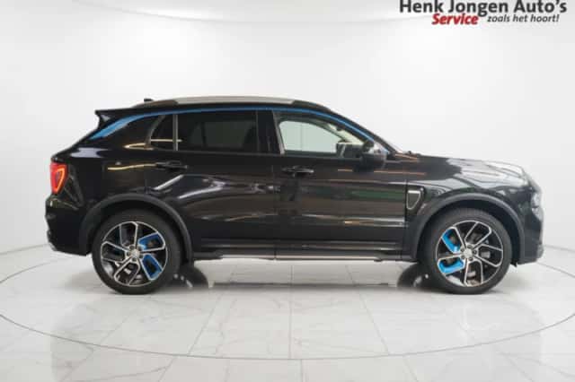 Lynk & Co 01 (2022) thumbnail 2