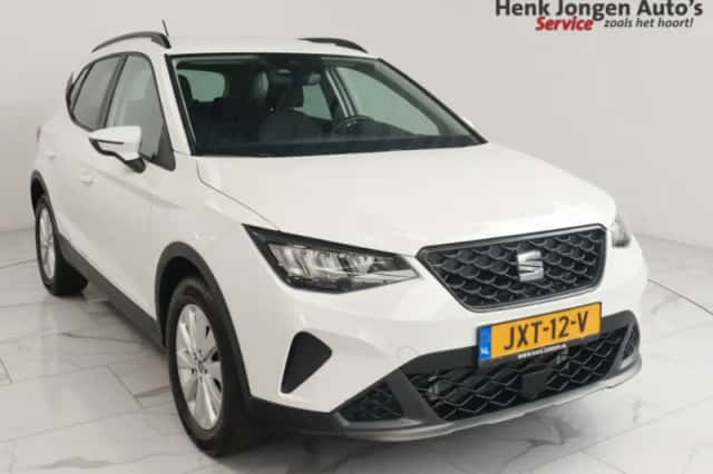 SEAT Arona (2024) thumbnail 1