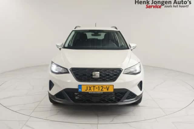 SEAT Arona (2024) thumbnail 3