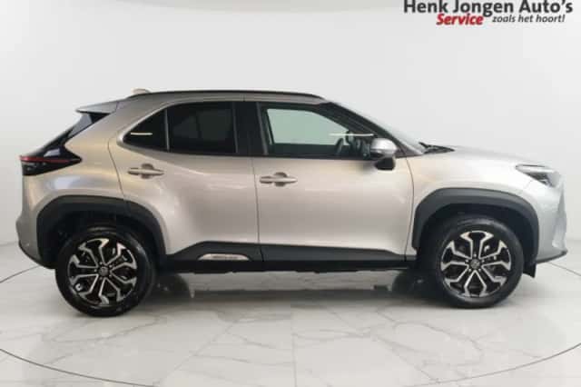 Toyota Yaris Cross (2025) thumbnail 2
