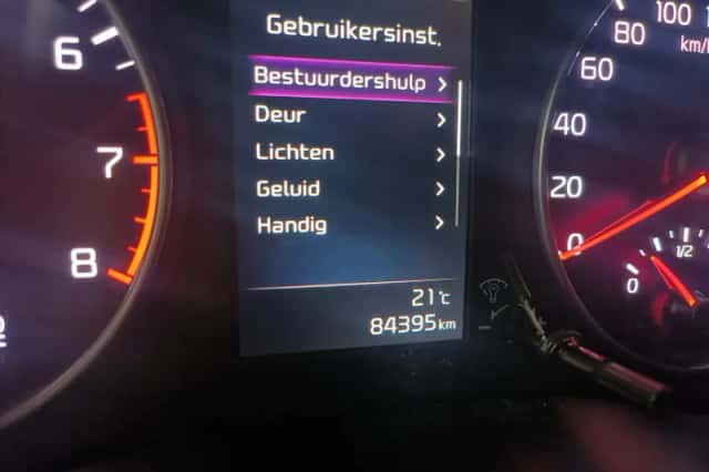 Kia Picanto (2021) thumbnail 5