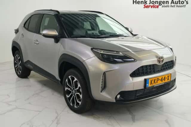 Toyota Yaris Cross (2024) thumbnail 1