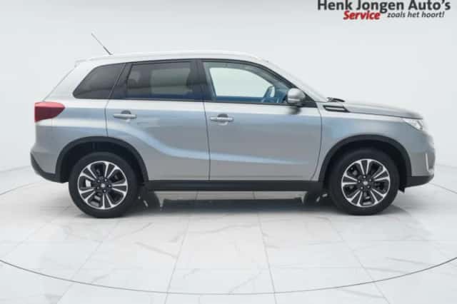 Suzuki Vitara (2025) thumbnail 2