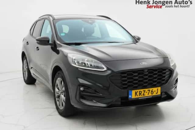 Ford Kuga (2023) thumbnail 1