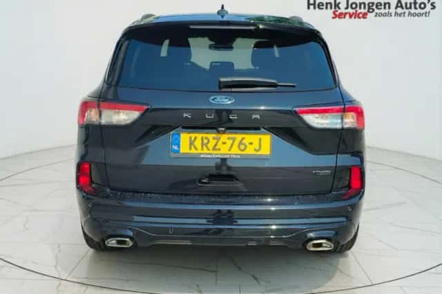 Ford Kuga (2023) thumbnail 4