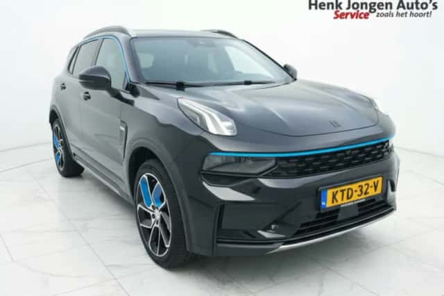 Lynk & Co 01 (2023) thumbnail 1