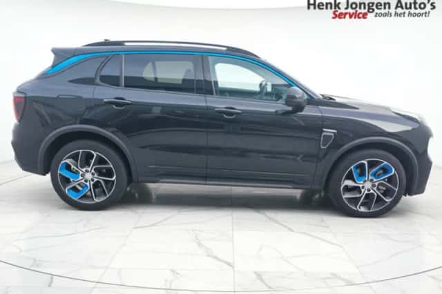 Lynk & Co 01 (2023) thumbnail 2