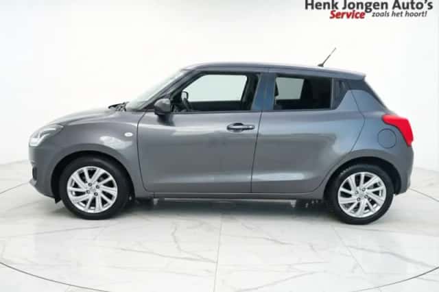 Suzuki Swift (2021) thumbnail 5