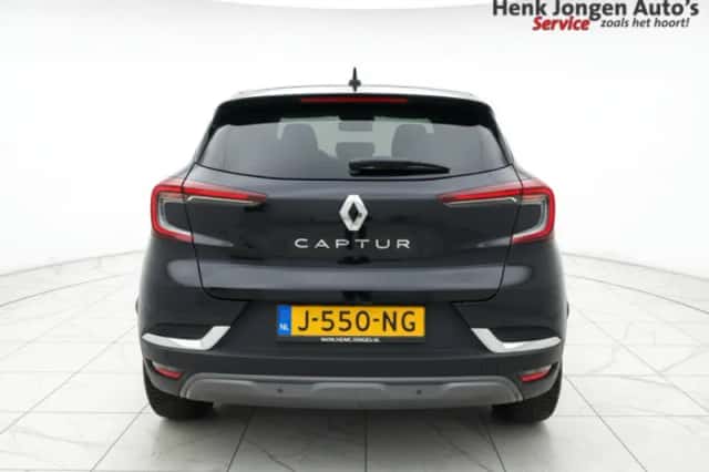 Renault Captur (2020) thumbnail 4