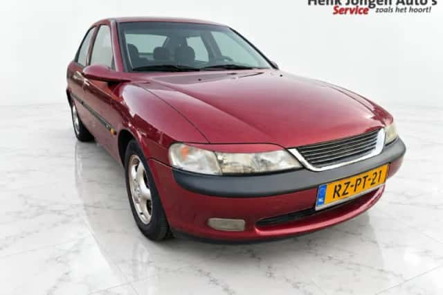 Opel Vectra (1997) thumbnail 1