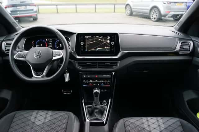 Volkswagen T-Cross (2024) thumbnail 4