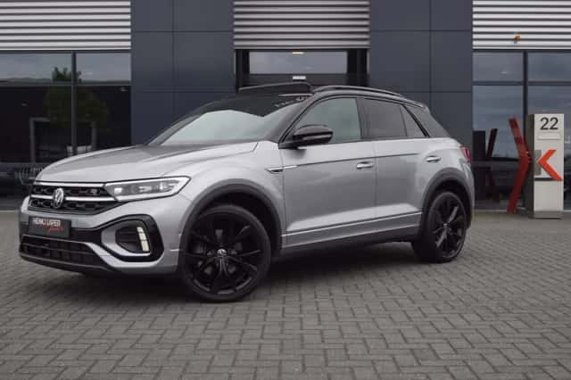 Volkswagen T-Roc (2024) thumbnail 1
