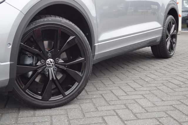 Volkswagen T-Roc (2024) thumbnail 6