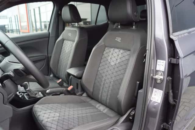 Volkswagen T-Cross (2024) thumbnail 3