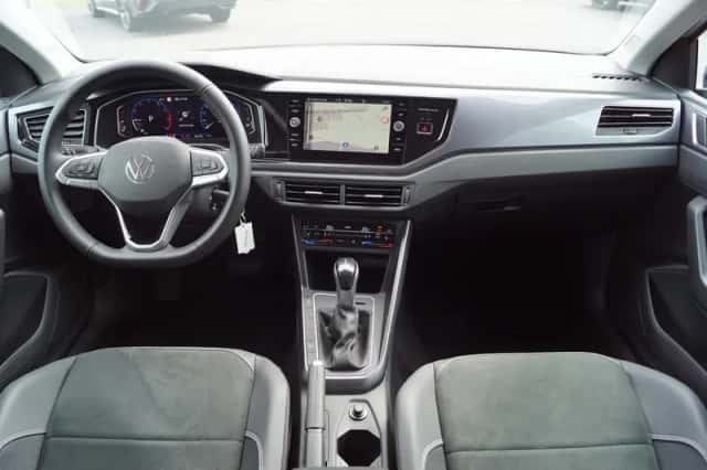 Volkswagen Polo (2024) thumbnail 4