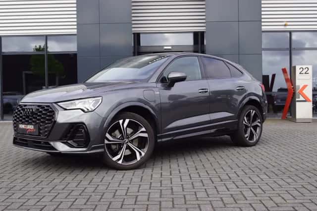 Audi Q3 Sportback (2021) thumbnail 1