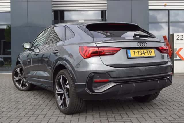 Audi Q3 Sportback (2021) thumbnail 2