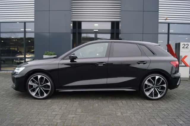 Audi A3 (2024) thumbnail 5